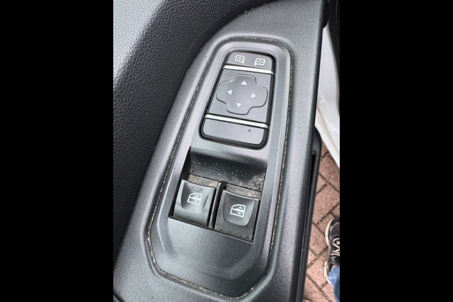 Renault Trafic 2.0 dCi 130pk L2 H1 Work Edition Euro6 Airco,Cruisecontrol,Navigatie