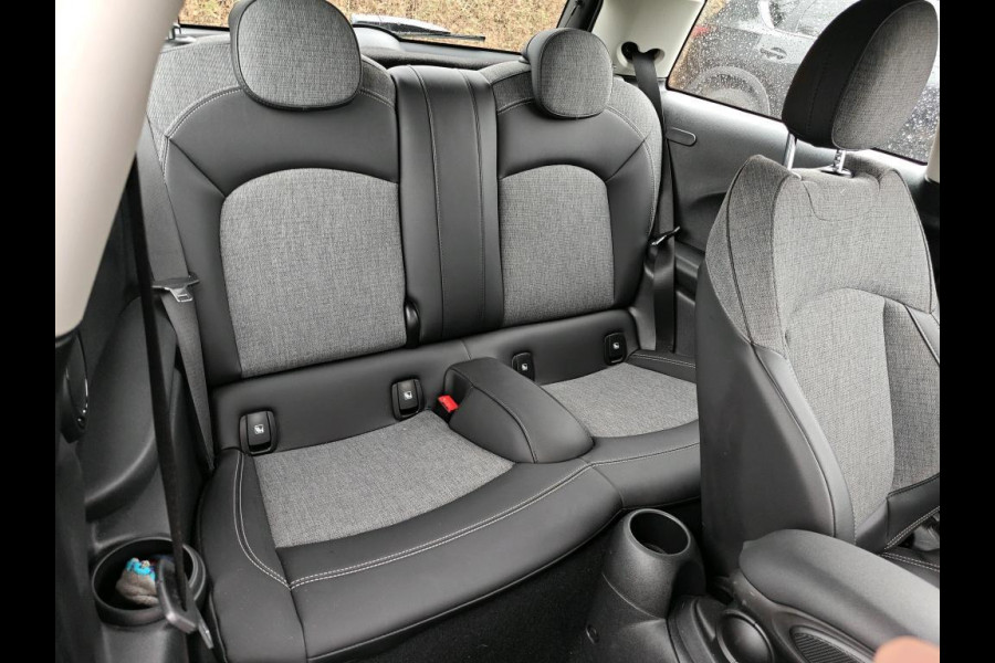 MINI Mini 1.5 Cooper Camden Edition NL-AUTO | LAGE KM STAND | NAVI | 1/2 LEDER