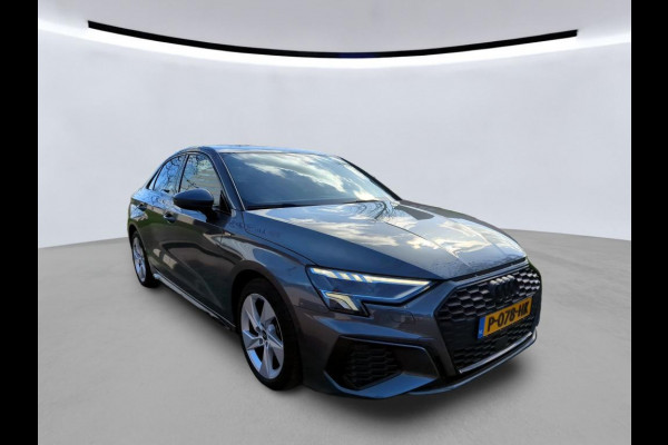 Audi A3 Limousine 30 TFSI S edition NL-AUTO | 1/2 LEDER | CARPLAY