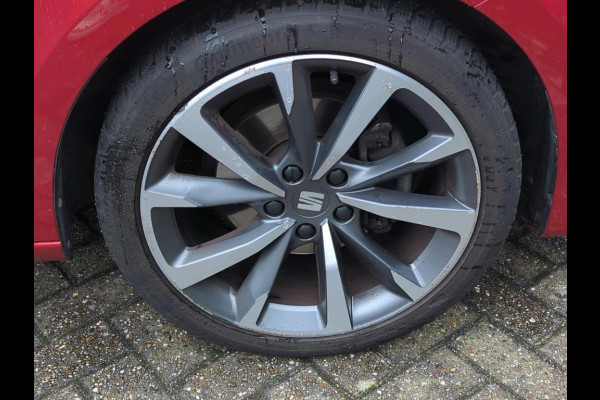 Seat Leon Sportstourer 1.5 TSI FR Business Intense NL-AUTO | TREKHAAK | CARPLAY