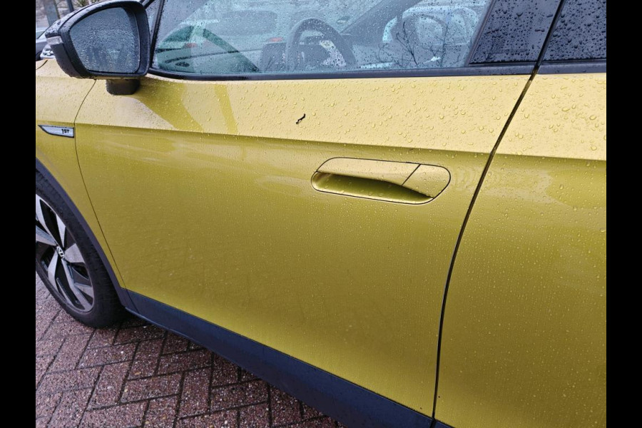 Volkswagen ID.4 First 77 kWh NL-AUTO |WARMTE POMP | STOEL VERWARMING