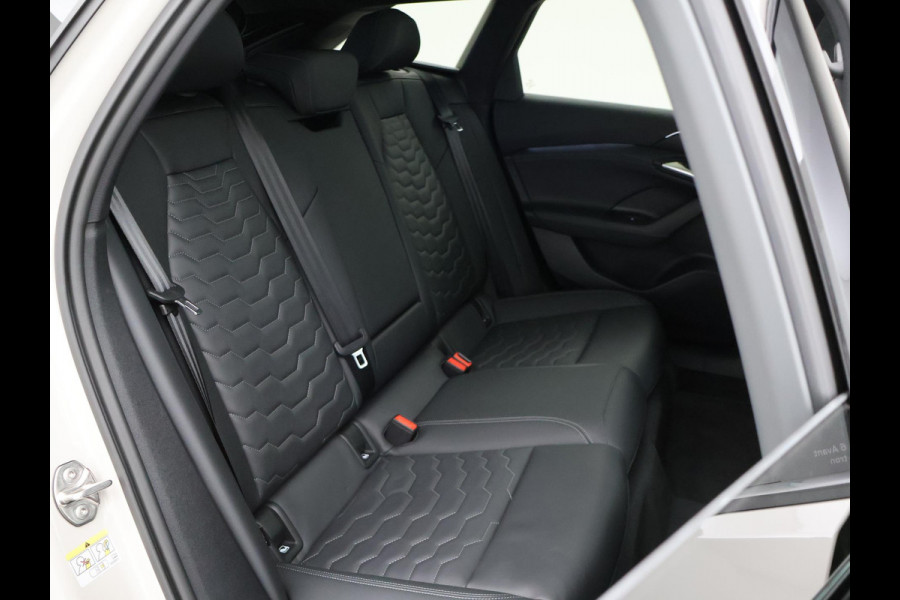 Audi A6 Avant e-tron S EDITION PERFORMANCE 100 kWh + PANORAMA | 21 INCH | LUCHTVERING | BIJRIJDER DISPLAY | TECH PRO