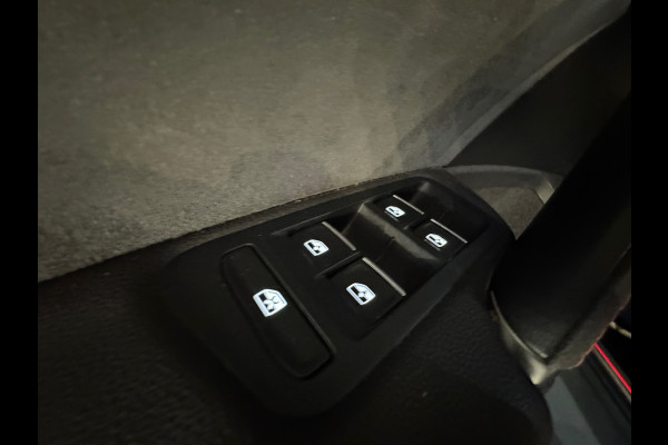 Volkswagen Golf 2.0 TSI GTI TCR Pano|Keyles|Akrapovic|Dynaudio