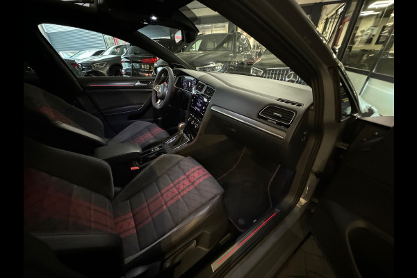 Volkswagen Golf 2.0 TSI GTI TCR Pano|Keyles|Akrapovic|Dynaudio