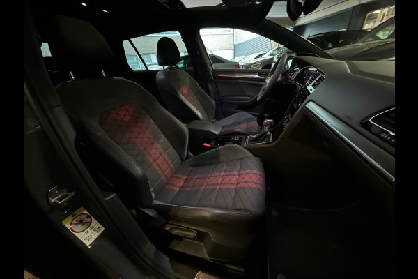 Volkswagen Golf 2.0 TSI GTI TCR Pano|Keyles|Akrapovic|Dynaudio