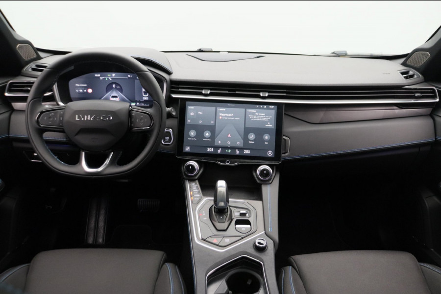 Lynk & Co 01 Lynk & Co 01 1.5 261PK Plug-in Hybrid *Zwarte Hemel* 360° Camera Pano/dak Apple/Carplay Adaptive/Cruise