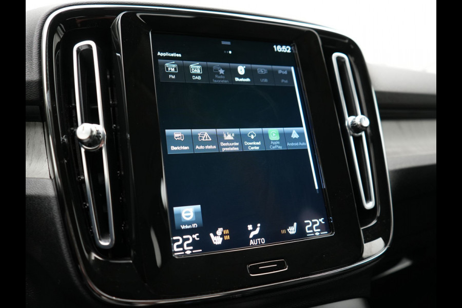 Volvo XC40 T4 Recharge Inscription 211pk PHEV Dealer O.H. | Trekhaak Af Fabriek | Adaptive Cruise | 360 Camera | Lederen Sportstoelen Memory & Verwarmd | Stuur Verwarmd | Apple Carplay | Keyless | Blis | Navigatie | DAB | Plug In Hybrid