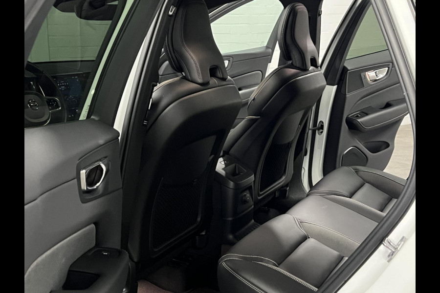 Volvo XC60 2.0 T6 Plug-in hybrid AWD Plus Dark Trekhaak | Adapt. cruise | Open dak | Stuur-/stoelverwarming | Achteruitrij camera | Memory | Carplay