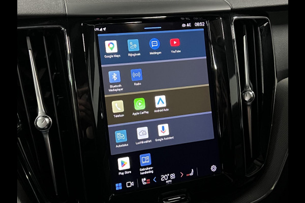 Volvo XC60 2.0 T6 Plug-in hybrid AWD Plus Dark Trekhaak | Adapt. cruise | Open dak | Stuur-/stoelverwarming | Achteruitrij camera | Memory | Carplay