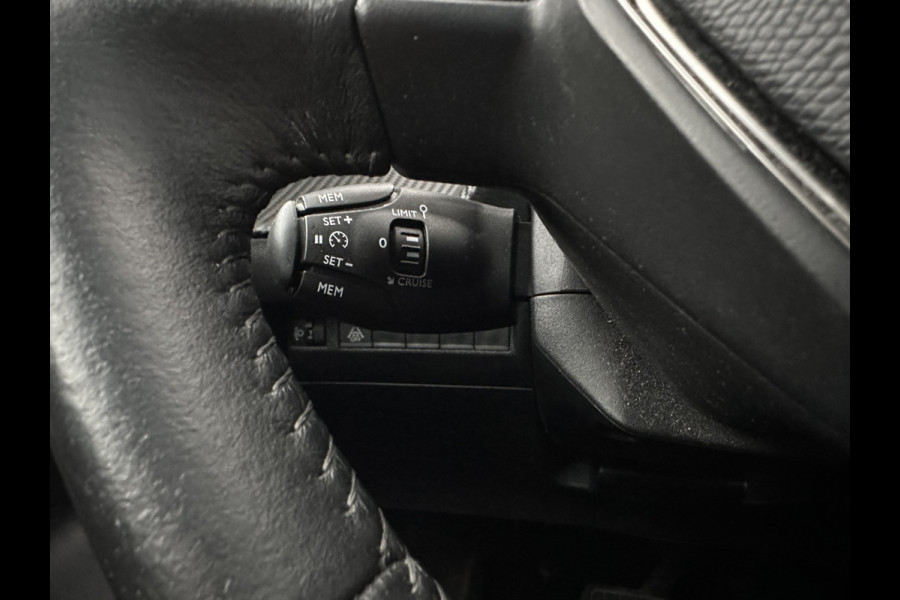 Peugeot 2008 1.2 PureTech Blue Lease Active (INCL-BTW) Aut. *FULL-LED | NAVI-FULLMAP | DIGI-COCKPIT | HEATED-SPORTSEATS | CAMERA | SHIFTPADDLES | ECC | PDC | CRUISE | CARPLAY  | TOWBAR | 16"ALU*