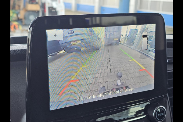 Ford Transit Custom 320 2.0 TDCI L2H1 Trend DC Trekhaak | Stoelverwarming | Camera | Cruise Control | Zéér nette auto!