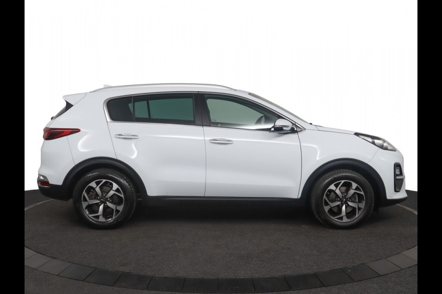 Kia Sportage 1.6 T-GDI 4WD DynamicLine - Rijklaar - Navigatie Full map - trekhaak  - Virena Zekerheidspakket € 895,-