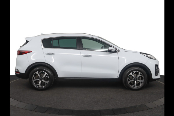 Kia Sportage 1.6 T-GDI 4WD DynamicLine - Rijklaar - Navigatie Full map - trekhaak  - Virena Zekerheidspakket € 895,-