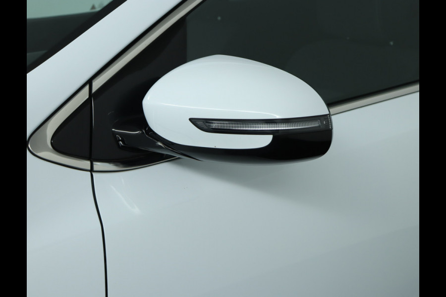 Kia Sportage 1.6 T-GDI 4WD DynamicLine - Rijklaar - Navigatie Full map - trekhaak  - Virena Zekerheidspakket € 895,-