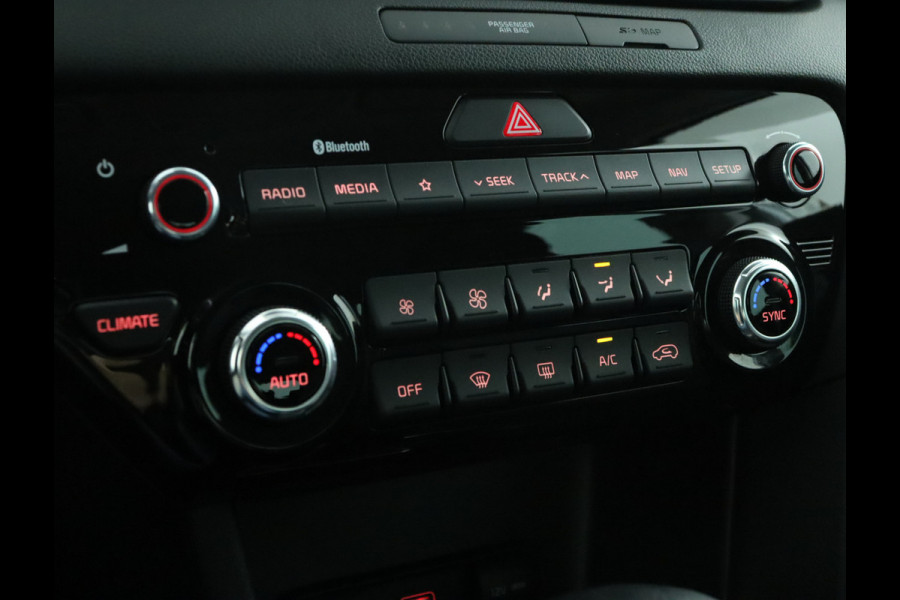 Kia Sportage 1.6 T-GDI 4WD DynamicLine - Rijklaar - Navigatie Full map - trekhaak  - Virena Zekerheidspakket € 895,-