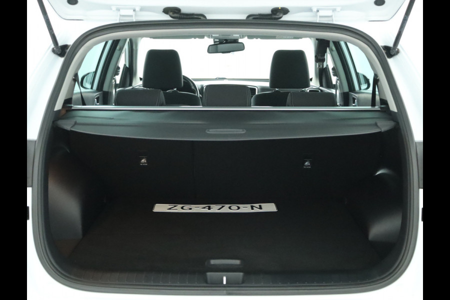 Kia Sportage 1.6 T-GDI 4WD DynamicLine - Rijklaar - Navigatie Full map - trekhaak  - Virena Zekerheidspakket € 895,-