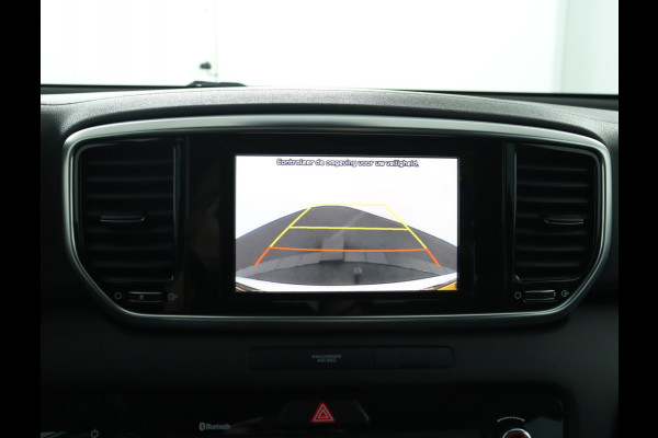 Kia Sportage 1.6 T-GDI 4WD DynamicLine - Rijklaar - Navigatie Full map - trekhaak  - Virena Zekerheidspakket € 895,-