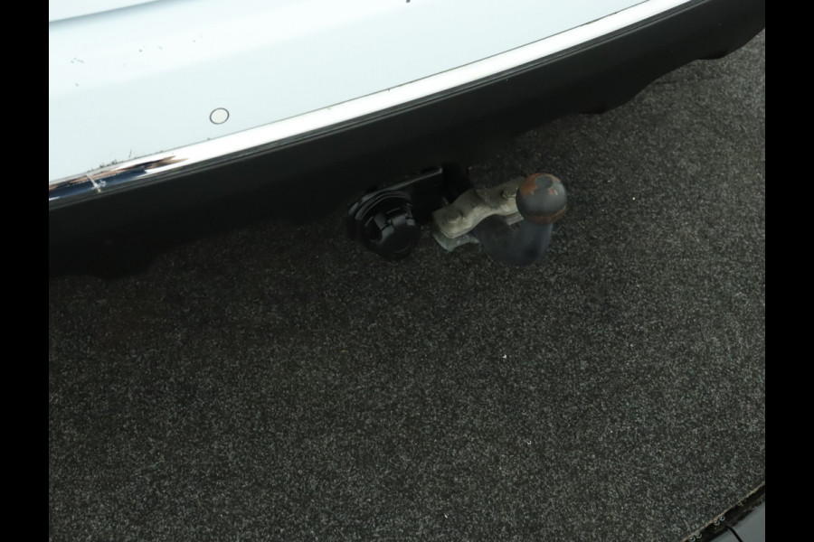 Kia Sportage 1.6 T-GDI 4WD DynamicLine - Rijklaar - Navigatie Full map - trekhaak  - Virena Zekerheidspakket € 895,-