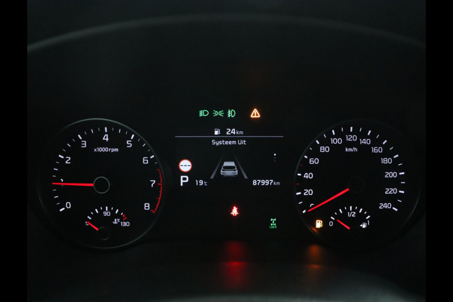 Kia Sportage 1.6 T-GDI 4WD DynamicLine - Rijklaar - Navigatie Full map - trekhaak  - Virena Zekerheidspakket € 895,-