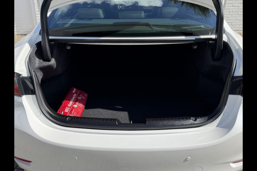 Mazda 6 2.0 SkyActiv-G Automaat Camera+Pdc Sunroof Stoel-Stuurverwarming Cruise Leder Memory Seats