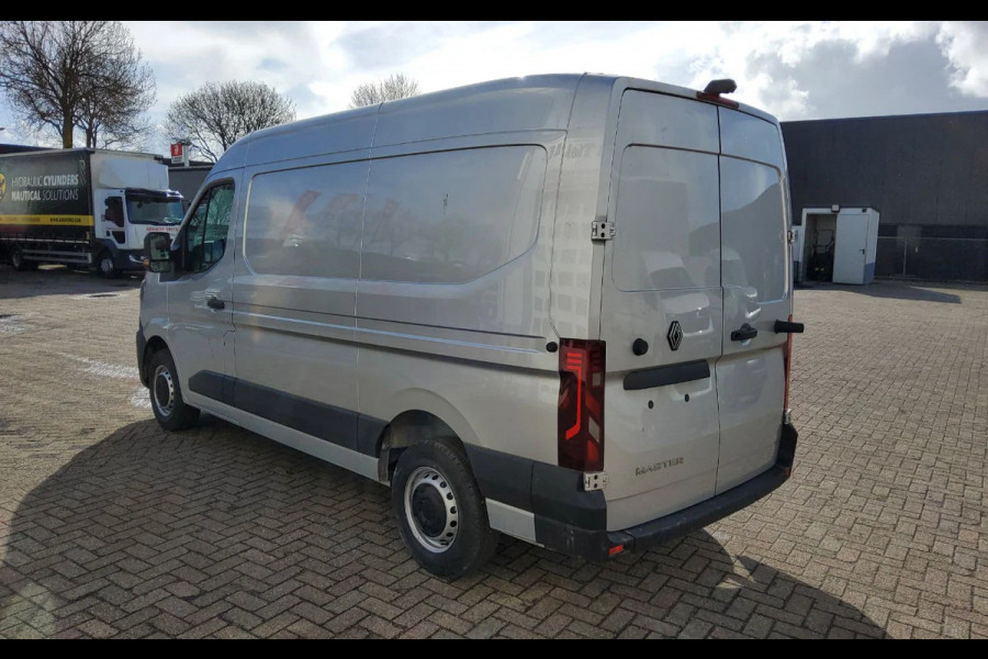 Renault Master 170.35 L2H2 - V-22-LKG - GESLOTEN GRIJS METALLIC - EURO 6 - BPM VRIJ!