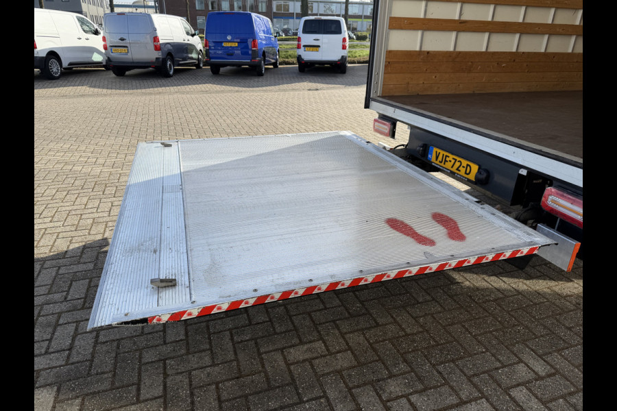 MAN TGE 35 2.0 Lang L4 Super Hoog 177pk bakwagen met Dhollandia laadklep / euro 6 / bpm vrij / vaste prijs rijklaar € 38.950 ex btw / lease vanaf € 636 / zwart metallic