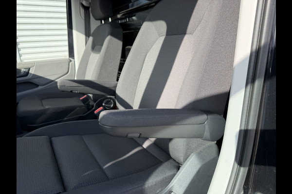 MAN TGE 35 2.0 Lang L4 Super Hoog 177pk bakwagen met Dhollandia laadklep / euro 6 / bpm vrij / vaste prijs rijklaar € 38.950 ex btw / lease vanaf € 636 / zwart metallic