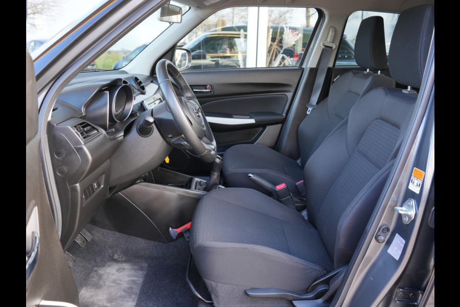 Suzuki Swift 1.2 Select | Achteruitrijcamera | Voorstoelen verwarmd | DAB |