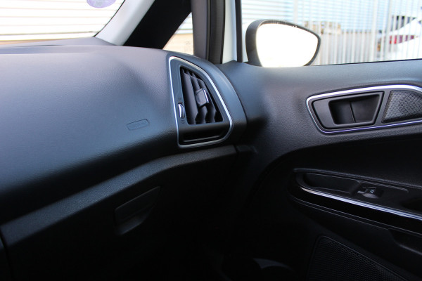 Ford B-MAX 1.0 EcoBoost 100PK Titanium | Origin NL | Dealer Onderhouden | Camera | Trekhaak | Cruise Control