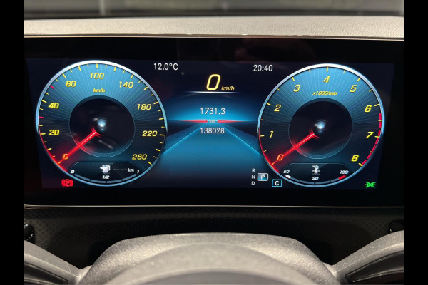 Mercedes-Benz CLA-Klasse 180 Premium Plus AMG-Line Panoramadak | Leder | Memory | Night-pakket | Keyless-Go | Multibeam LED |