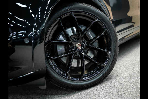 Porsche Cayenne Coupé 3.0 E-Hybrid Black Edition | Sportuitlaat | Stoelverwarming en verkoeling | Sport Chrono |