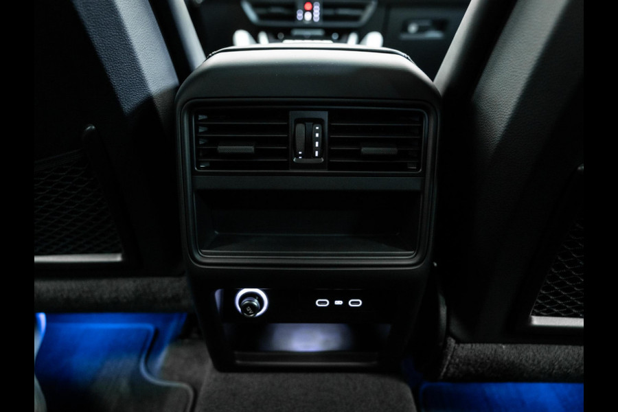 Porsche Cayenne Coupé 3.0 E-Hybrid Black Edition | Sportuitlaat | Stoelverwarming en verkoeling | Sport Chrono |