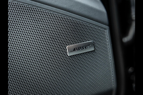 Porsche Cayenne Coupé 3.0 E-Hybrid Black Edition | Sportuitlaat | Stoelverwarming en verkoeling | Sport Chrono |