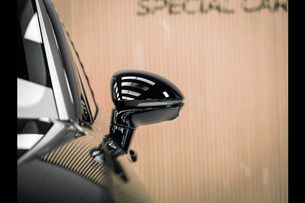 Porsche Cayenne Coupé 3.0 E-Hybrid Black Edition | Sportuitlaat | Stoelverwarming en verkoeling | Sport Chrono |