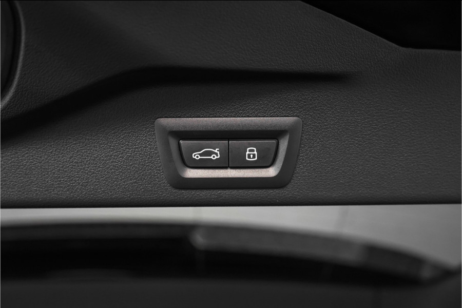 BMW X5 xDrive50e M-Sport Pro M-Stoel 4WS SkyLounge H/K Iconic Glow Carbon ACC 22"