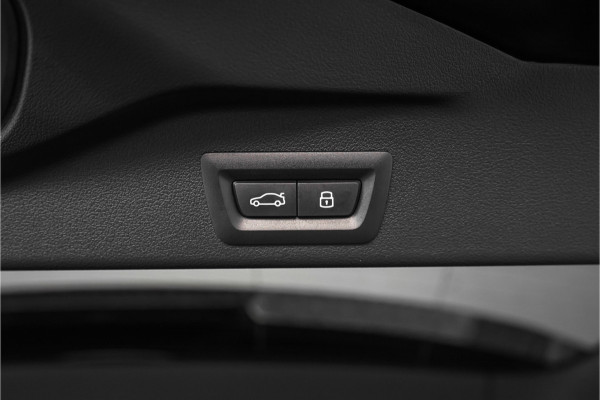 BMW X5 xDrive50e M-Sport Pro M-Stoel 4WS SkyLounge H/K Iconic Glow Carbon ACC 22"