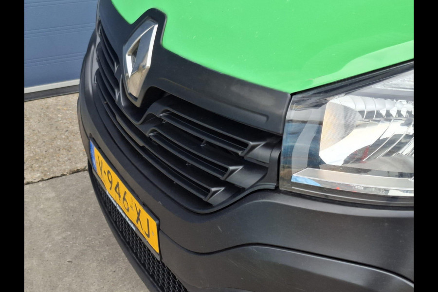 Renault Trafic 1.6 dCi T29 L2H1 Comfort Energy AIRCO / CRUISE CONTROLE / NAVI / TREKHAAK / EURO 6 / CAMERA