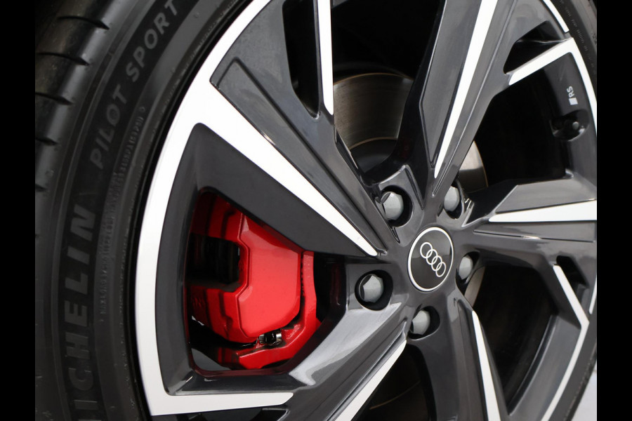 Audi A6 E-TRON S EDITION PERFORMANCE 100 kWh + PANORAMA | 21 INCH | LUCHTVERING | BIJRIJDER DISPLAY | TECH PRO