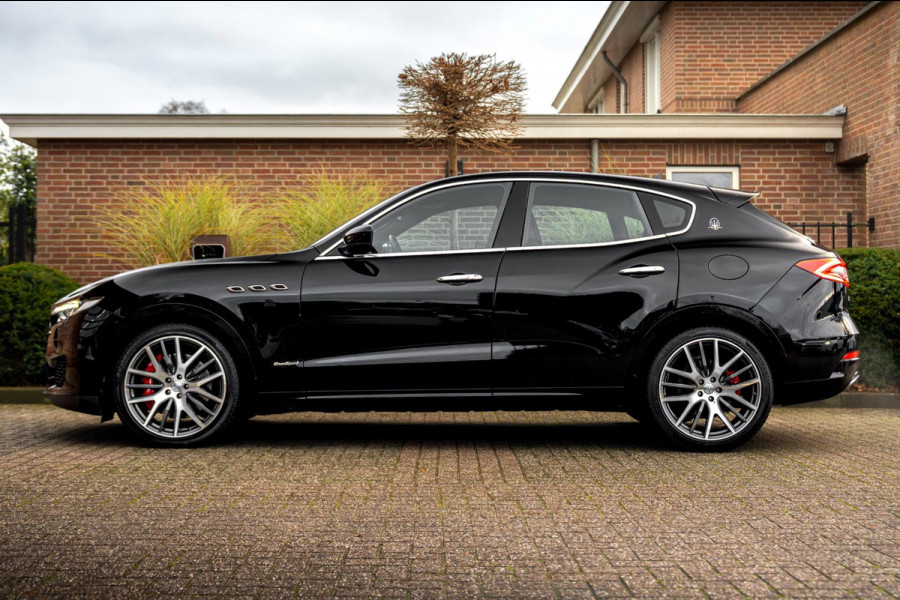 Maserati Levante 3.0 V6 S TwinTurbo AWD GranSport 430 PK Leder Luchtvering 21''
