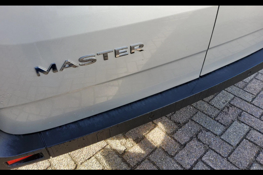 Renault Master 170.35 L2H2 - V-18-KSX - GESLOTEN GRIJS METALLIC - EURO 6 - BPM VRIJ!
