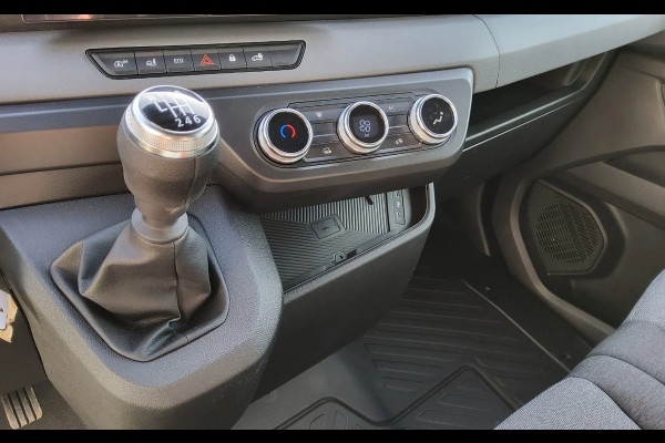 Renault Master 170.35 L2H2 - V-18-KSX - GESLOTEN GRIJS METALLIC - EURO 6 - BPM VRIJ!