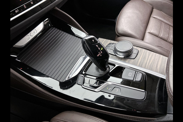 BMW X4 XDrive20i High Executive (Dealer Onderh, Navi, Head-up, Parkeersensoren V+A,, StoelV, Climate Control, Cruise Control, Etc)