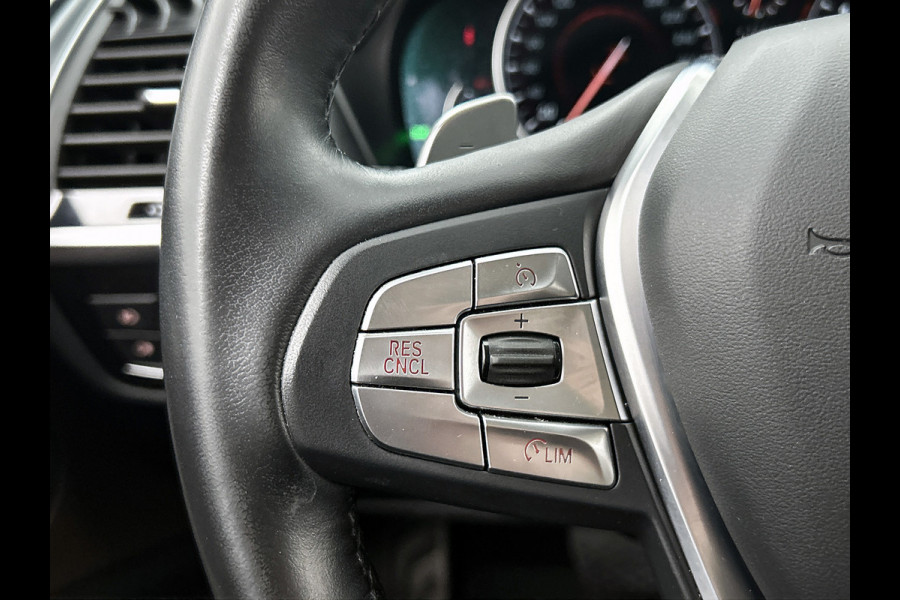 BMW X4 XDrive20i High Executive (Dealer Onderh, Navi, Head-up, Parkeersensoren V+A,, StoelV, Climate Control, Cruise Control, Etc)