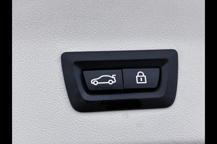 BMW X4 XDrive20i High Executive (Dealer Onderh, Navi, Head-up, Parkeersensoren V+A,, StoelV, Climate Control, Cruise Control, Etc)