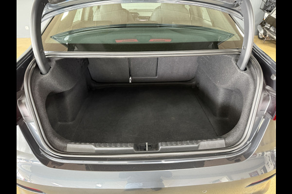 Audi A3 Limousine 30 TFSI Business edition | Carplay | Virtual cockpit |