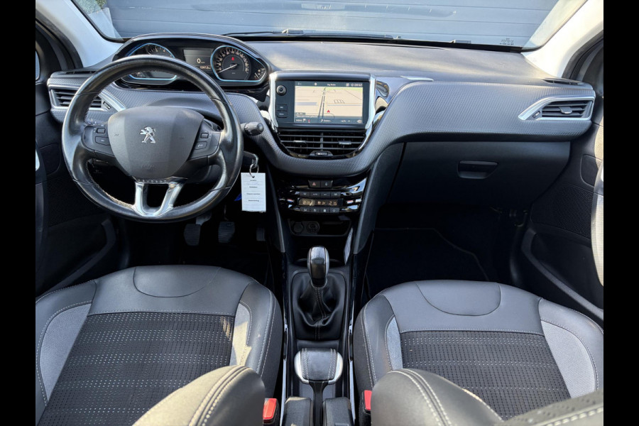 Peugeot 2008 1.2 PureTech Allure 2e Eigenaar,Pano,Navi,Trekhaak,Camera,110pk,Pdc,Clima,Cruise,Halfleder,N.A.P,Dealer Onderhouden,Apple Carplay/Android Auto,Apk tot 12-2026