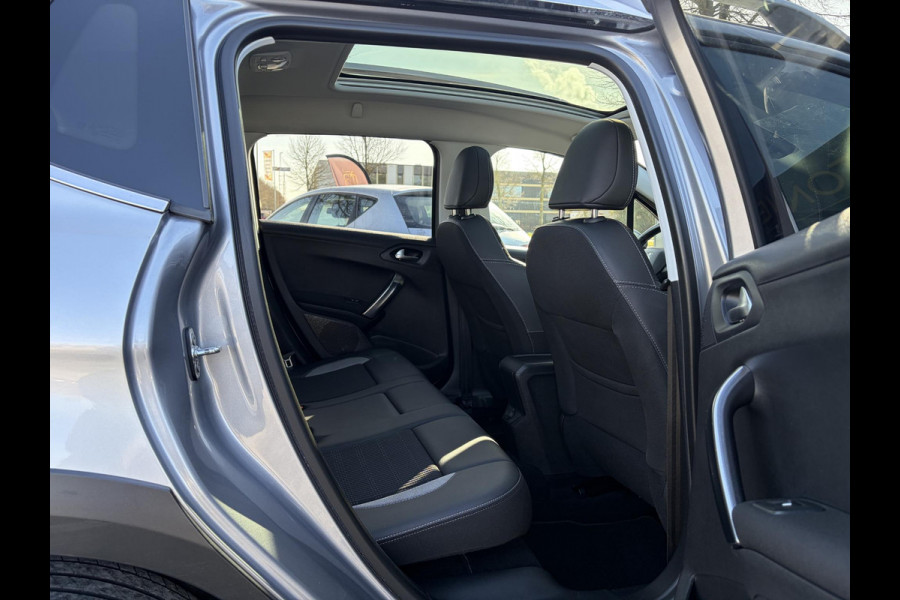 Peugeot 2008 1.2 PureTech Allure 2e Eigenaar,Pano,Navi,Trekhaak,Camera,110pk,Pdc,Clima,Cruise,Halfleder,N.A.P,Dealer Onderhouden,Apple Carplay/Android Auto,Apk tot 12-2026