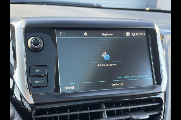 Peugeot 2008 1.2 PureTech Allure 2e Eigenaar,Pano,Navi,Trekhaak,Camera,110pk,Pdc,Clima,Cruise,Halfleder,N.A.P,Dealer Onderhouden,Apple Carplay/Android Auto,Apk tot 12-2026