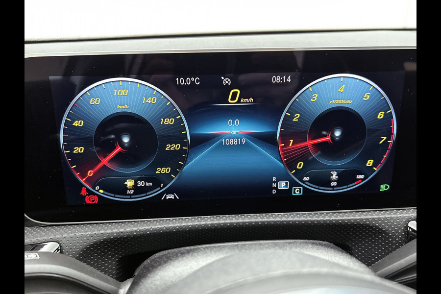Mercedes-Benz A-Klasse 180 Business Solution AMG(NL auto, Dealer onderhoud, Navi Groot, StoelV, Camera, Carplay, Lane Assit, Etc)