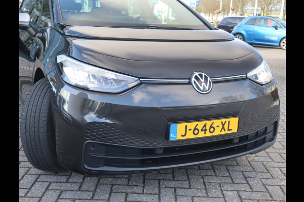 Volkswagen ID.3 First 58 kWh Navi / Climate / Stoelverw / DAB / Trekhaak SOH 88.88% All season banden
